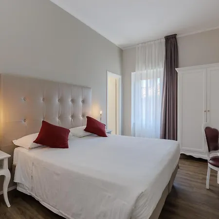 Hotel Degli Oleandri Sirmione Exterior photo