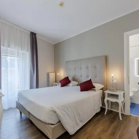 Hotel Degli Oleandri Sirmione Exterior photo